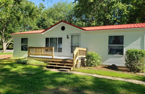 Lake City Haus | SAUBER 3 Schlafzimmer 2 Vollbad zu Fuß zum County Park / Boat Launch / Lagoon