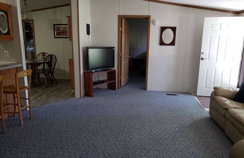 Lake City Haus | SAUBER 3 Schlafzimmer 2 Vollbad zu Fuß zum County Park / Boat Launch / Lagoon