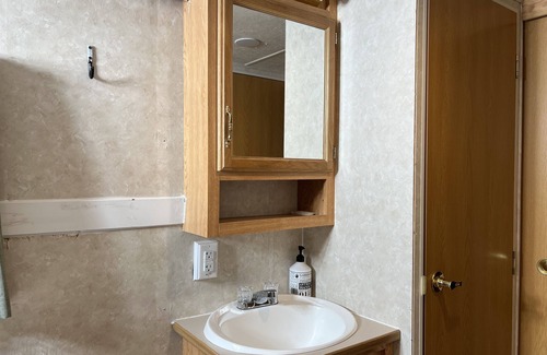 Columbia Haus | Clean and cozy with all the comforts of home!