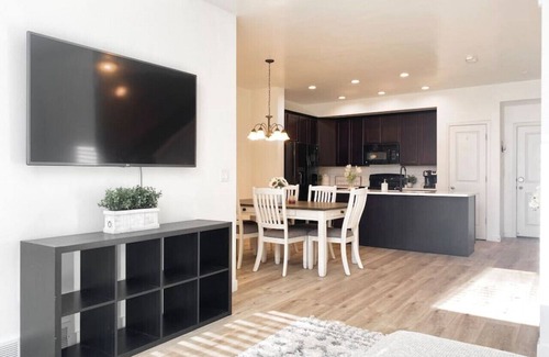 Midvale Villa | Clean and open remodeled luxury townhouse!