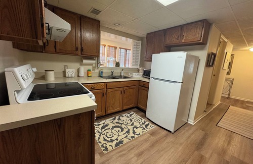 New Holland Haus | CLEAN & COMFORTABLE EXTENDED STAY- Perfect for Business & Leisure Travelers