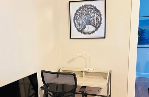 Magnolia Haus | Clean, cozy, and close to Philly!