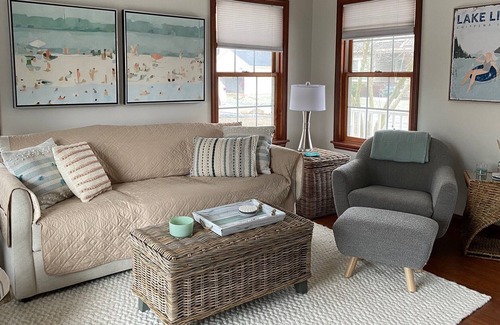 Chippewa Lake Haus | Clean, Cozy Lake House For An Upscale Stay