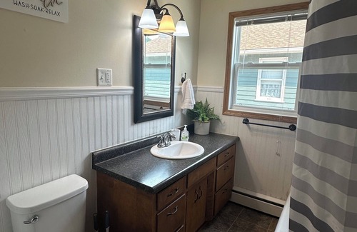 Bismarck Wohnung | Clean & Cozy Spacious Apartment