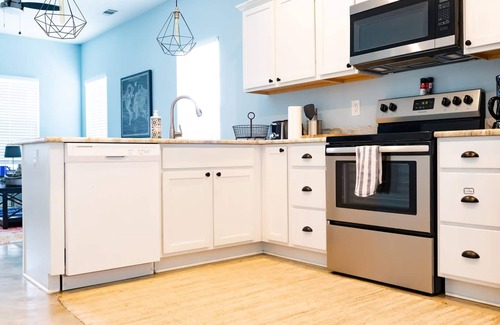 East Memphis Wohnung | Clean & Serene House + Studio - Easy On/off I-40