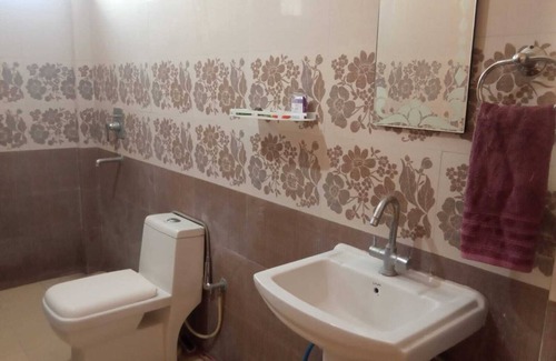 Rishikesh Wohnung | Clean Spacious and Family Friendly Home Stay