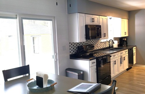West Branch Haus | Clear Lake Getaways - ORV Friendly with Garage