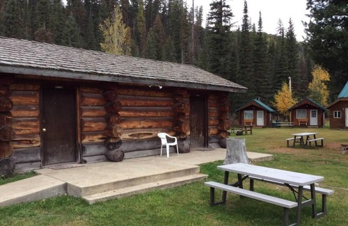 West Glacier Kabine | Clear Sky Resorts Deluxe Cabin