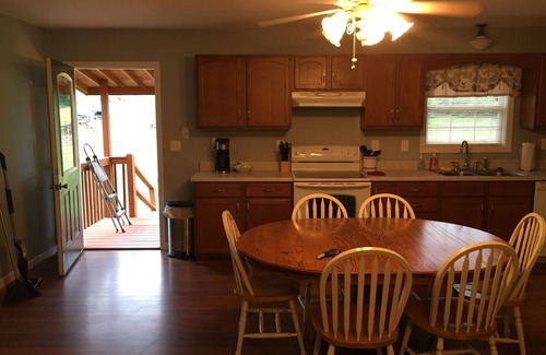 Newcomb Haus | CLEARFORK CREEK LODGING & RV CAMPGROUND HOUSE