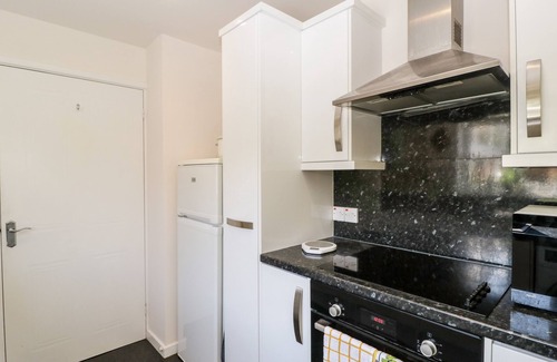 Dorchester Hütte | CLEMATIS HOUSE, family friendly, with a garden in Dorchester