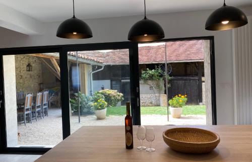 Cousance Haus | Clos De La Charnaille
