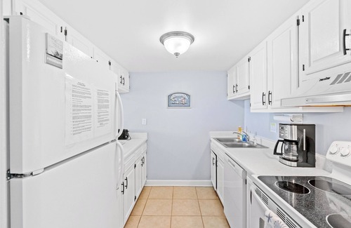 Myrtle Beach Eigentumswohnung | Close to Attractions - Holiday Towers 808