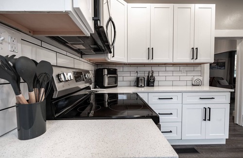 Northtown Haus | Close to Corbin Park, Podium, Arena, Gonzaga, & is a Newly Renovated Craftsman!