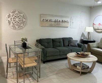 West Palm Beach Wohnung | Close to everything! Perfect basecamp for WPB