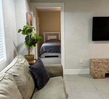 West Palm Beach Wohnung | Close to everything! Perfect basecamp for WPB