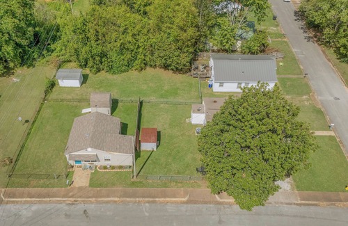 East Florence Haus | Close to Hospital and Downtown, Eastside Bungalow, Dogs Welcome + Fee