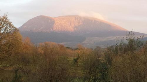 Brynrefail Haus | Close to Snowdon with Mountain views of Snowdonia