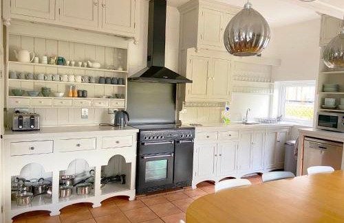 Brynrefail Haus | Close to Snowdon with Mountain views of Snowdonia