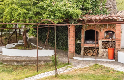 Loures Haus | Close to the city, but away from the hustle and bustle