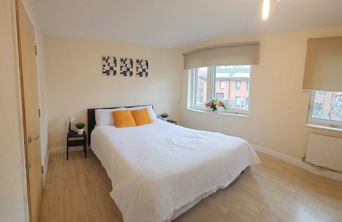 Northumberland Park Eigentumswohnung | Close To The New Iconic Tottenham Stadium & Drumsheds, With Easy Access to City.