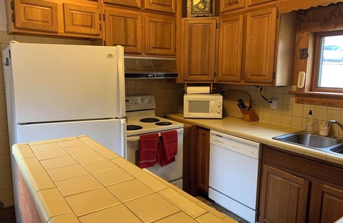 Syria Kabine | Closest Cabin to Old Rag & Steps to White Oak Canyon; 2 ponds w/ private creek