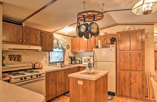 Cloudcroft Kabine | Rustikale Cloudcroft Kabine w / Deck-Nähe Skifahren & Angeln!