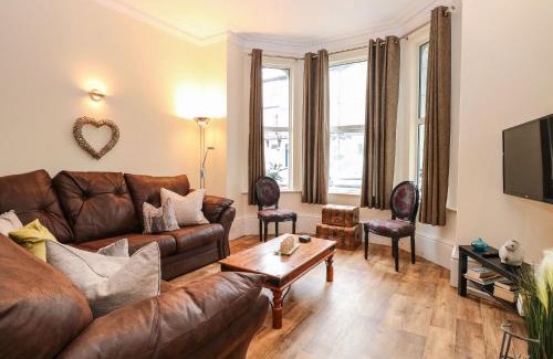 Great Yarmouth Haus | Clover Court