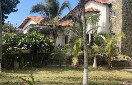 Puerto Colombia Villa | Beautiful Villa in natural environment in front of the Beach