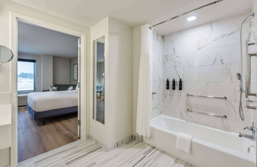 Rehoboth Beach Hotel | Coast Rehoboth Beach, Tapestry Collection by Hilton