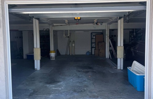 Sebastian Eigentumswohnung | Coastal Beach style condo with private balcony and boat slip.