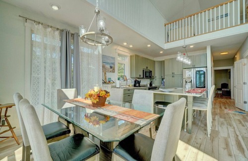 Picketts Harbor Haus | Coastal Bliss: 3500 sqft Beachfront Haven, Steps Away from Your Private Beach - Your Ultimate Cape Charles Getaway