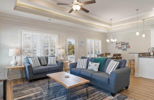 Murrells Inlet Haus | Coastal Charm Hallandale 3 Bdrm Vacation Home