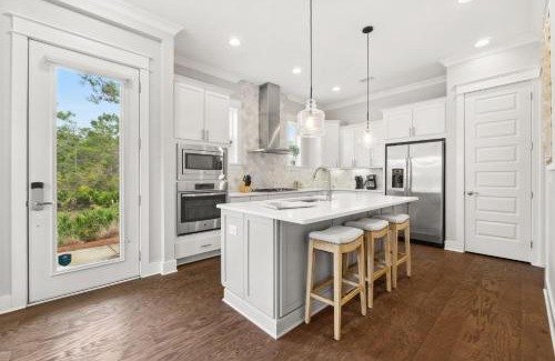 Panama City Beach Haus | Coastal Cottage at 30A