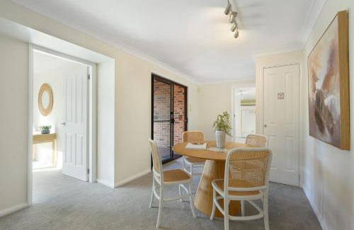 Tascott Haus | Coastal Luxury 2BR w Pool & Entertainer's Paradise