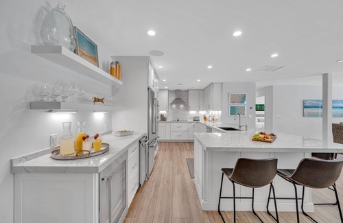 Harbour Inlet Haus | Coastal Style Haven | Walk To Beach | Heated Pool | Tranquility | Manatee Ranch Key | RESlDENCES