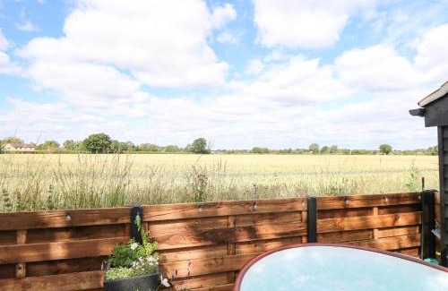 Repps with Bastwick Haus | Cobblers Barn