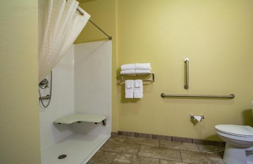 Soda Springs Hotel | Cobblestone Inn & Suites - Soda Springs