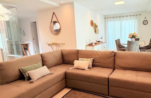 Centro Wohnung | Cobertura com Piscina Privativa em Resort Pé na Areia