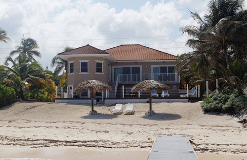 North Side Haus | Coco Kai Strand Vorderseite Villa