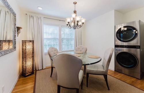 Flamingo Parks Haus | Coco Plum a Charming Retreat w/ Heated Pool