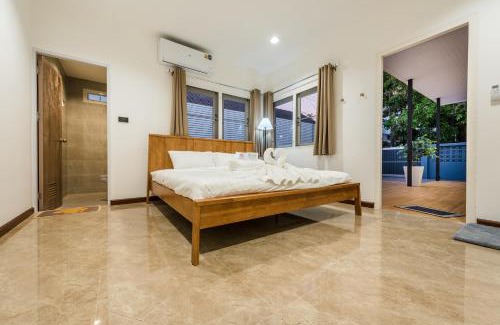 Phra Khanong Nuea Villa | Coco59- Private 3BR Pool Villa