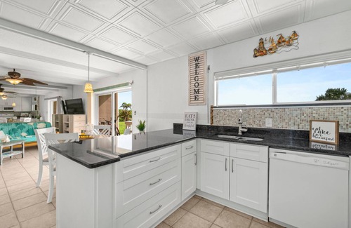 Cocoa Beach Eigentumswohnung | Cocoa Beach Direct Oceanfront Condo - just a few steps to the beach!