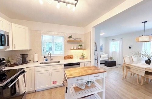 Cocoa Beach Haus | Cocoa Cabana with Pool by Beach