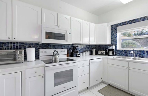Northwest Point Eigentumswohnung | Coconut Bay Villas #122 West Bay 3 BR Oceanfront