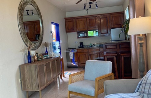 Hopkins Haus | Coconut Row