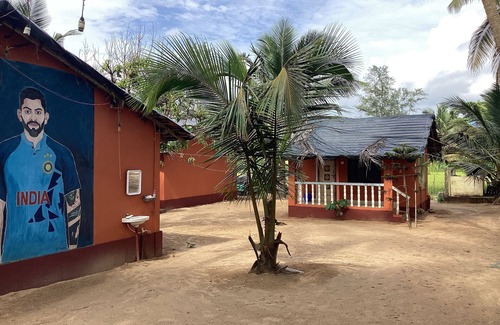 Hireguthi Hotel | Coconut Tree cottages