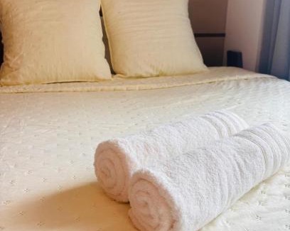 Tremblay-en-France Wohnung | Cocoon break near CDG Airport & 30 min from Paris