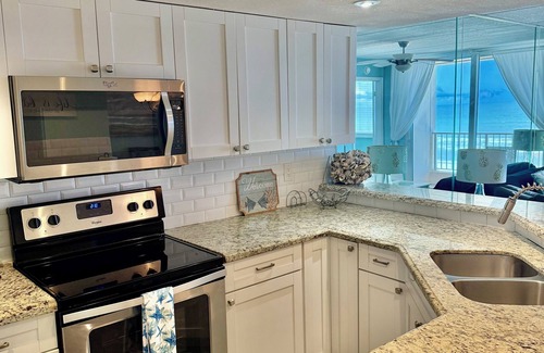 Ponce Inlet Eigentumswohnung | Coffee with the dolphins after a gorgeous sunrise - Ponce Inlet Paradise!