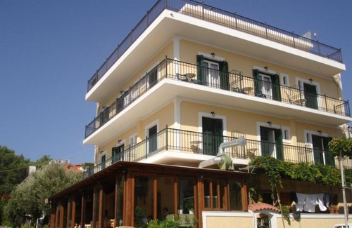 Ireon Hotel | Cohyli Hotel