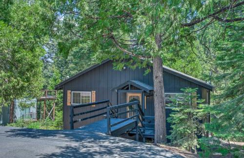 Cold Springs Haus | Cold Springs Escape AandC, Hot Tub, Generator, WiFi